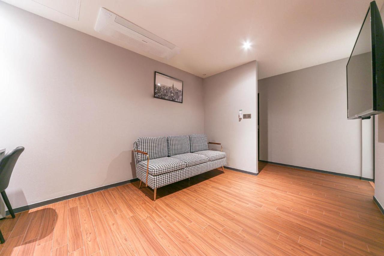 Pohang Brown Dot Hotel Kültér fotó